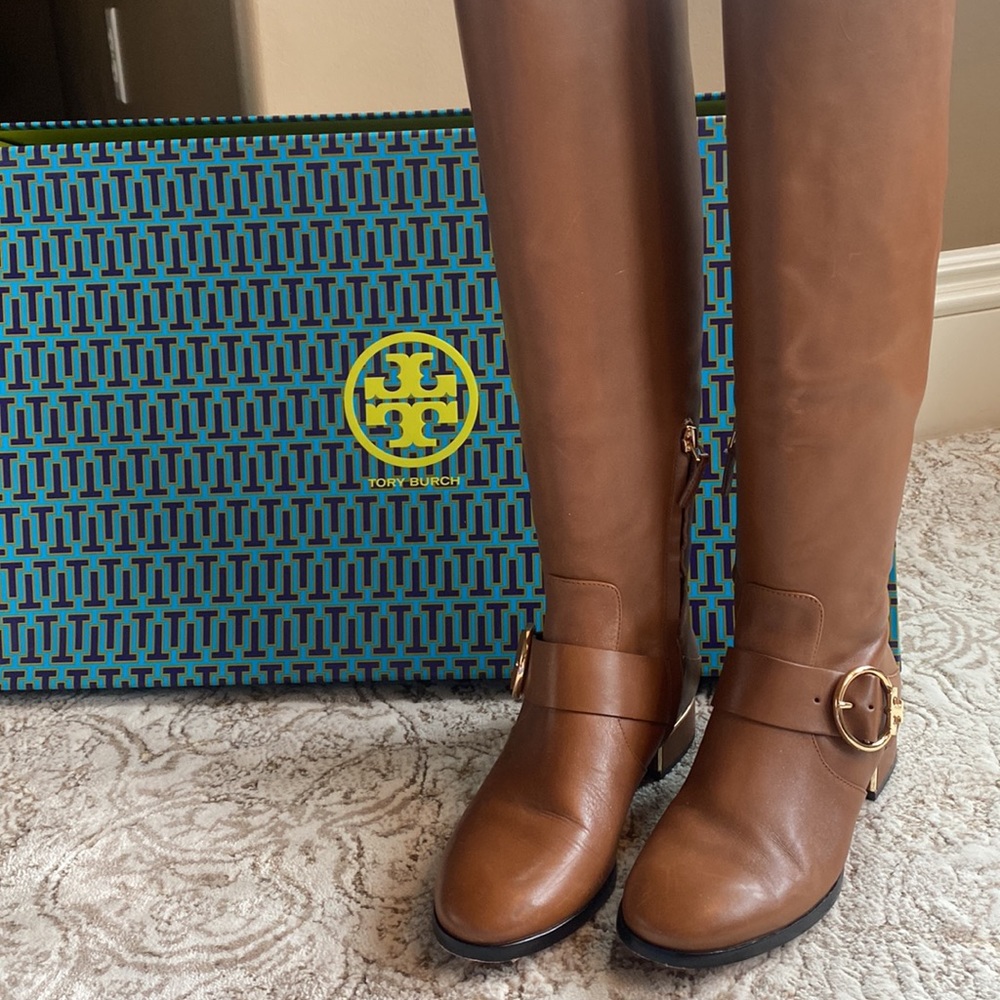Gorgeous Tory Burch Riding Boots size 8.5